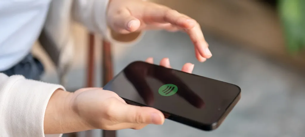 how to advertise on spotify blog cover