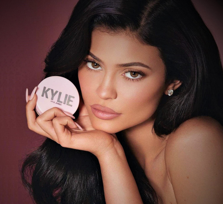 Advertisements- Kylie Cosmetics
